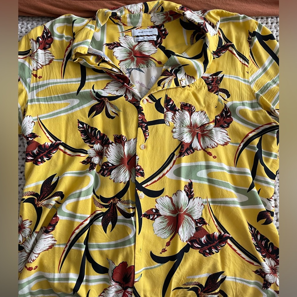 Urban Outfitters Hawaiian Button Down Shirt